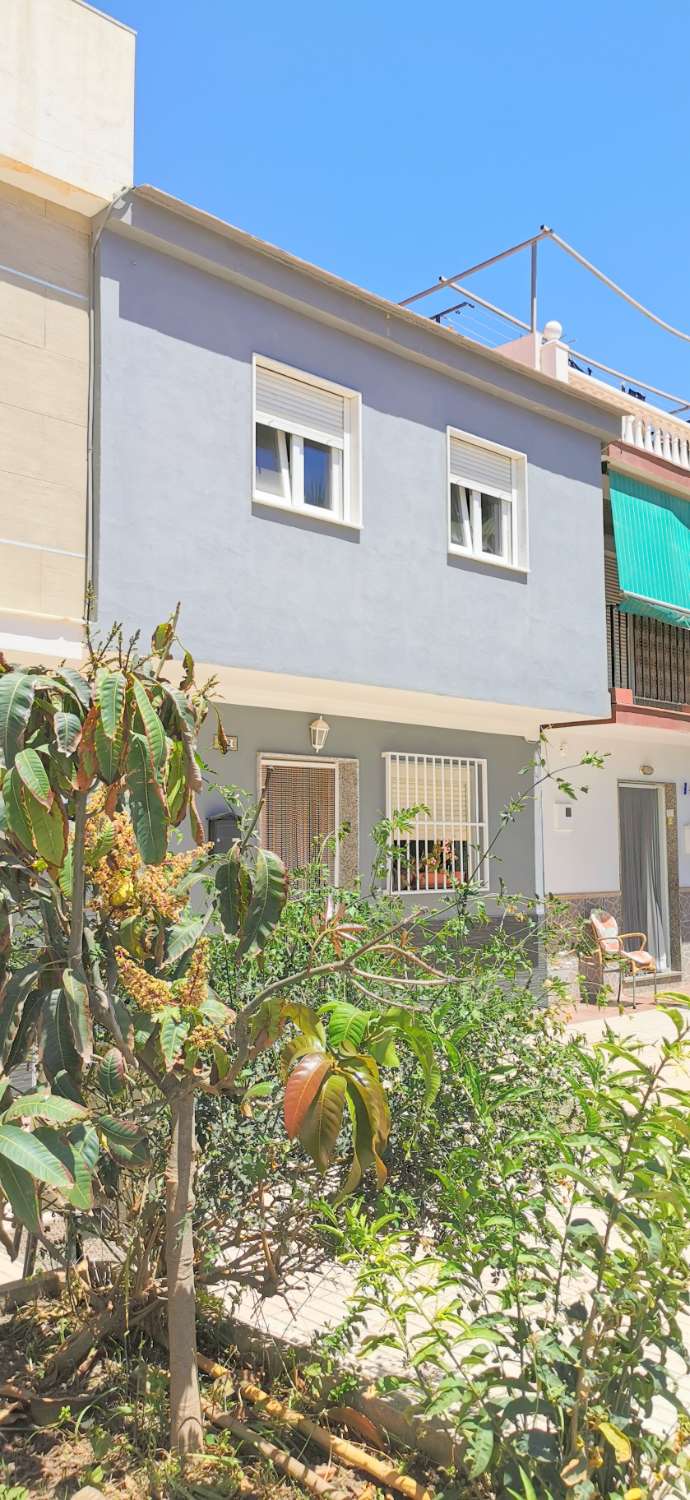 House for sale in Paseo Marítimo de Levante (Torre del Mar)