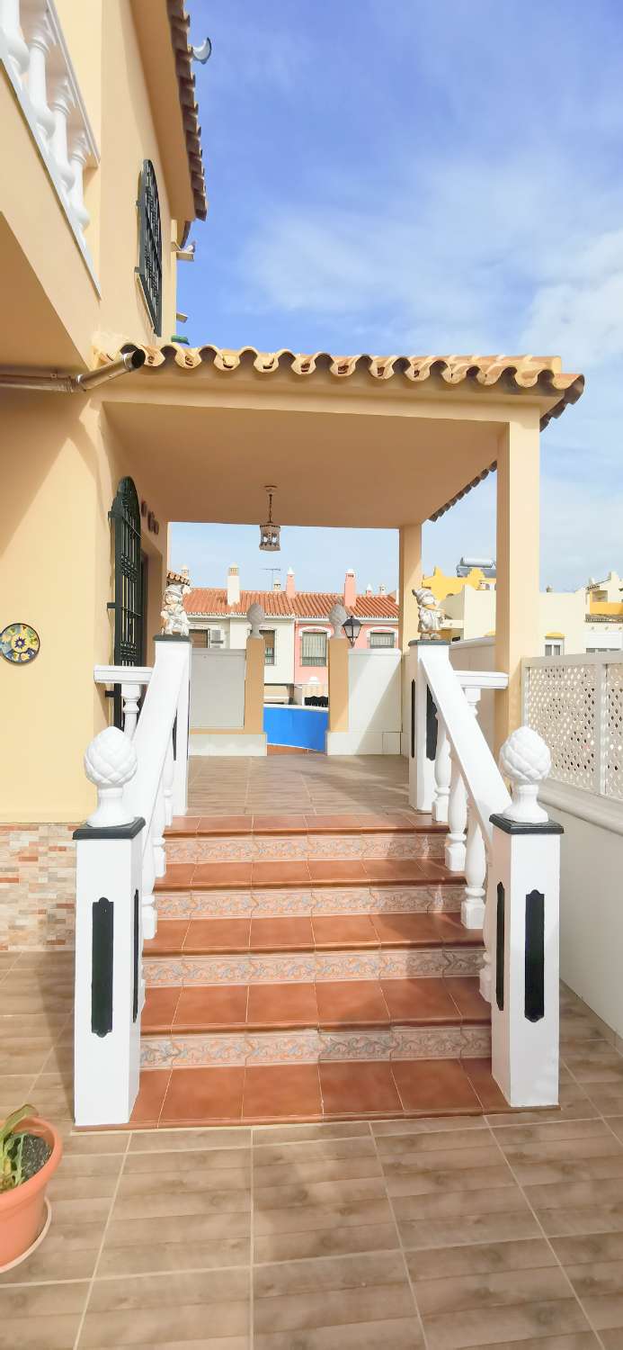 الشاليه للبيع في El Tomillar (Torre del Mar)