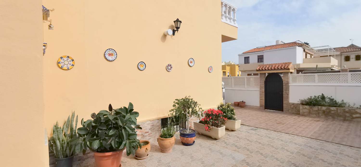 الشاليه للبيع في El Tomillar (Torre del Mar)