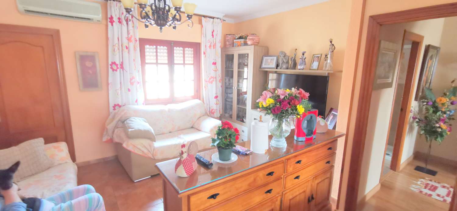 الشاليه للبيع في El Tomillar (Torre del Mar)