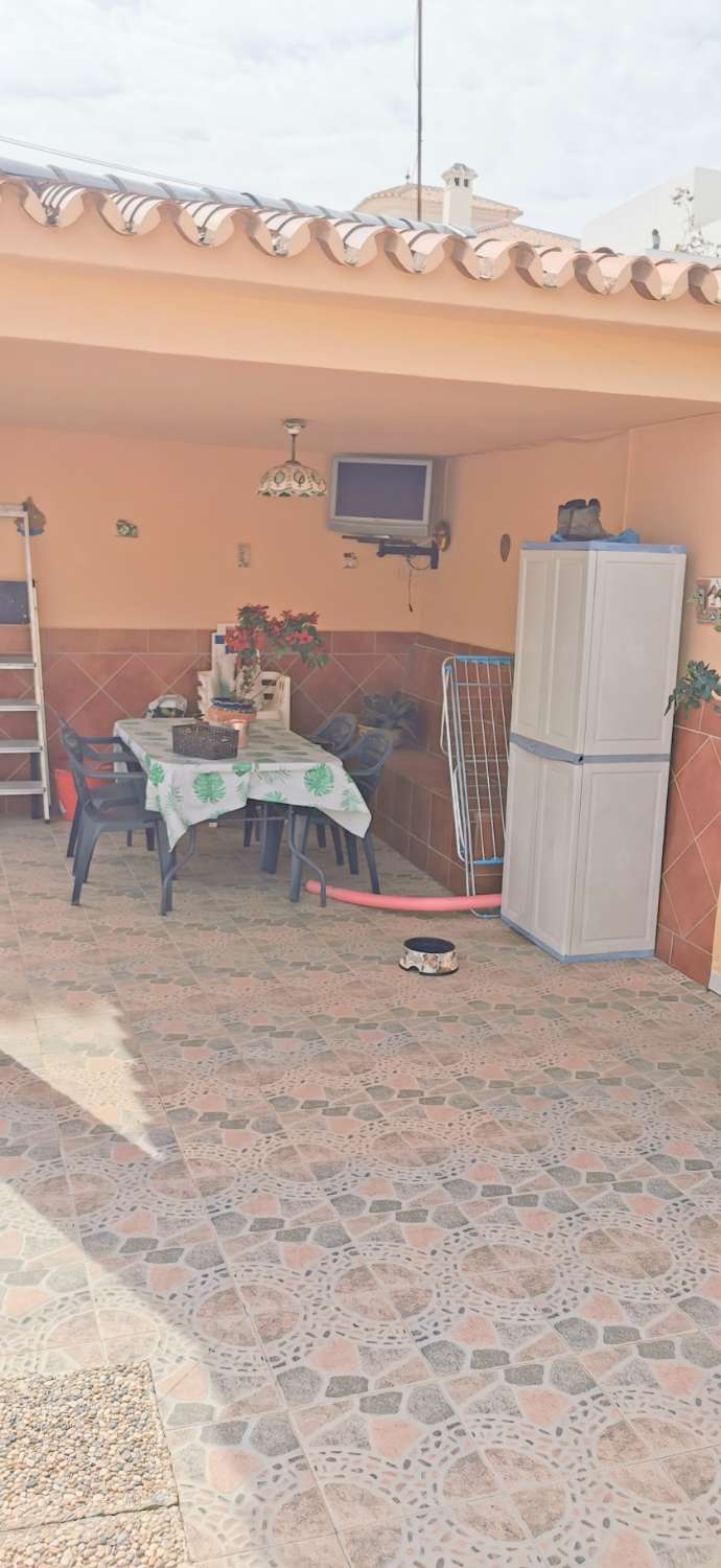 الشاليه للبيع في El Tomillar (Torre del Mar)