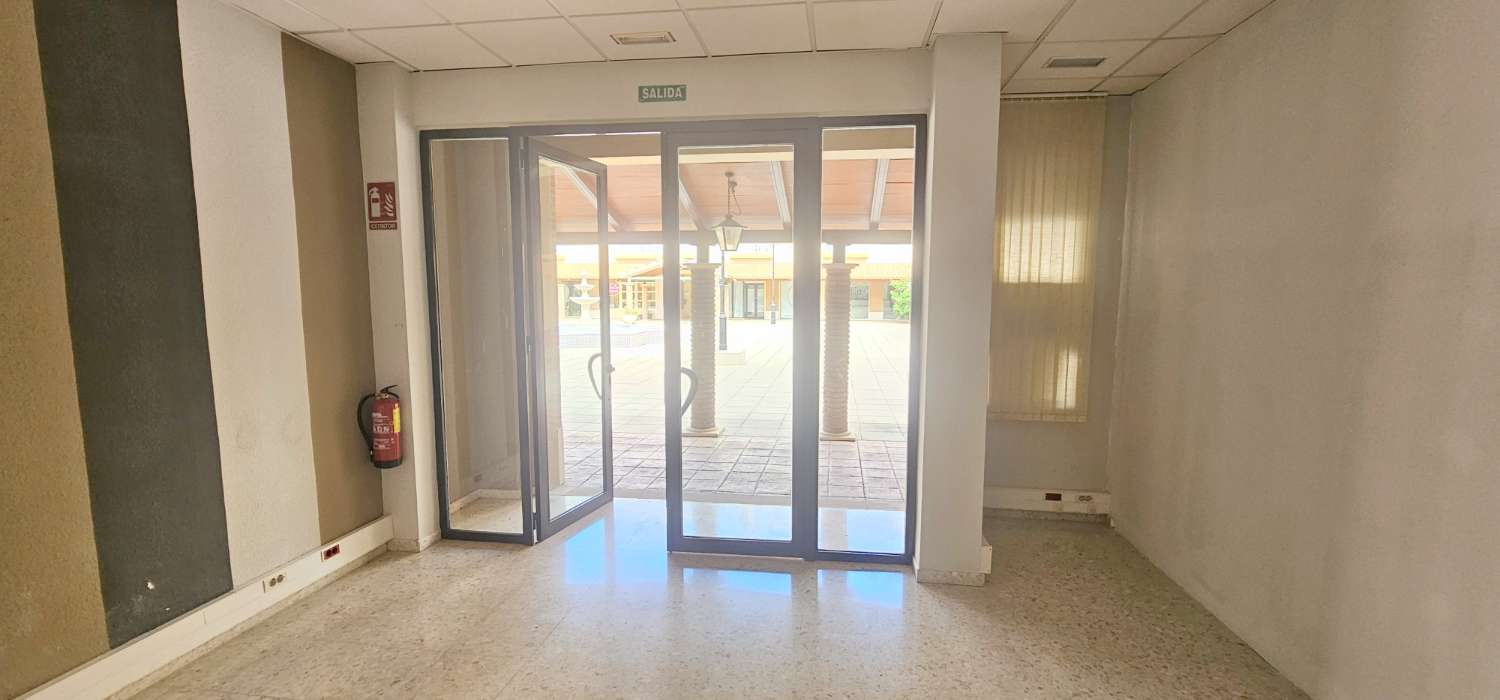 Local en venta en Centro Ciudad - El Carmen (Vélez-Málaga)