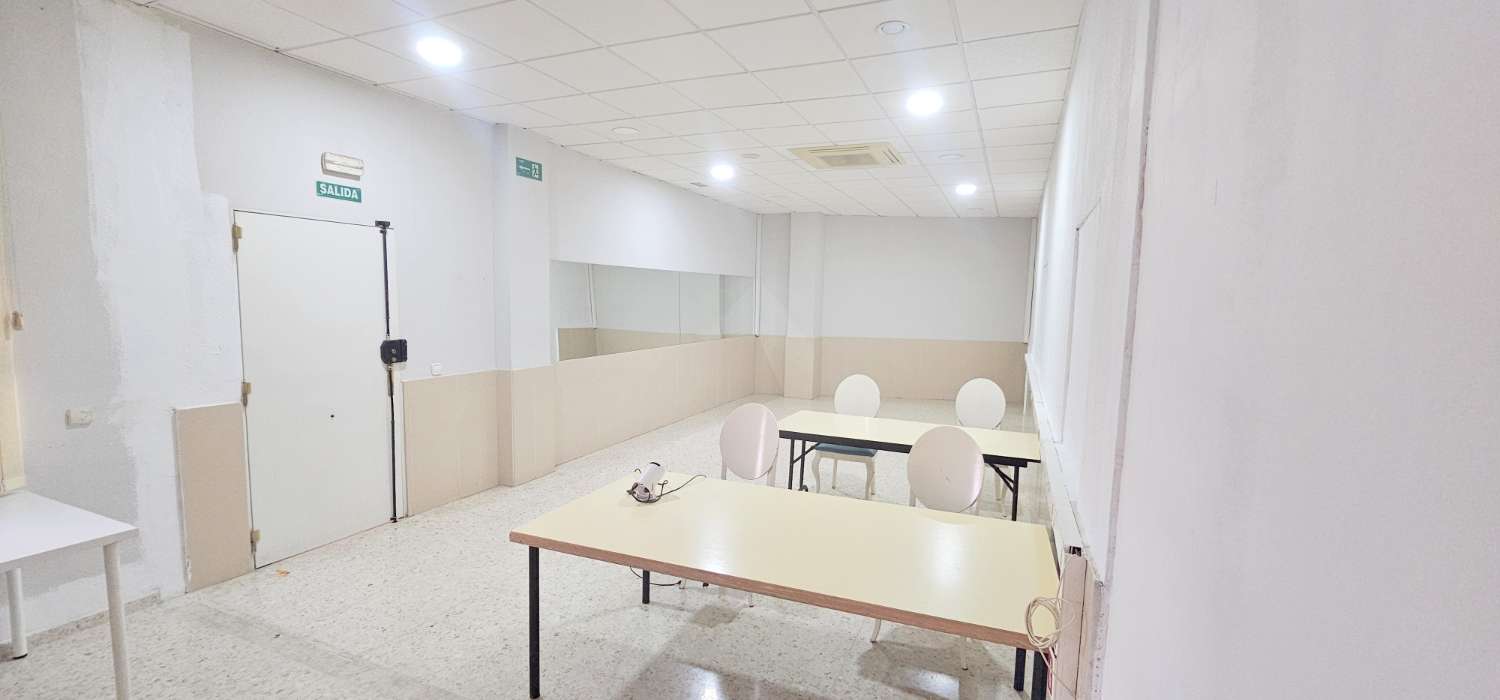 Local en venta en Centro Ciudad - El Carmen (Vélez-Málaga)