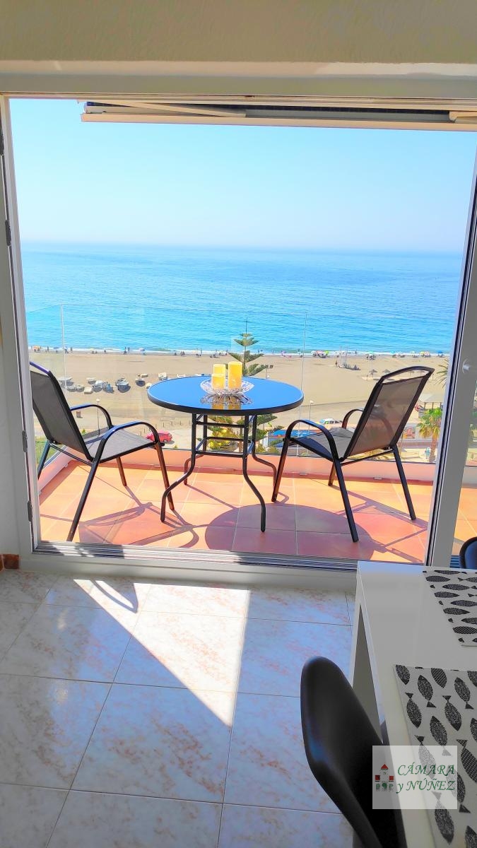 Penthouse for holidays in Paseo Marítimo de Levante (Torre del Mar)