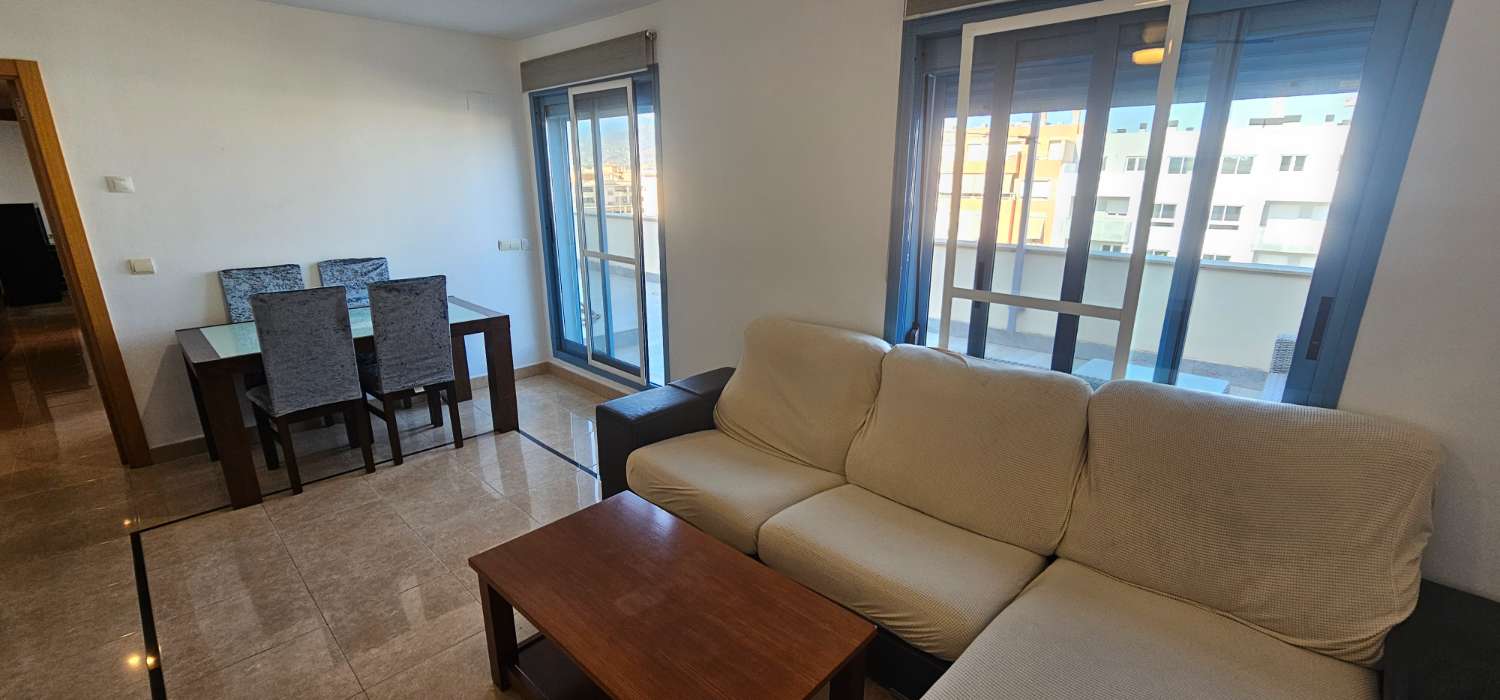 Penthouse udlejes i Viña Málaga (Torre del Mar)