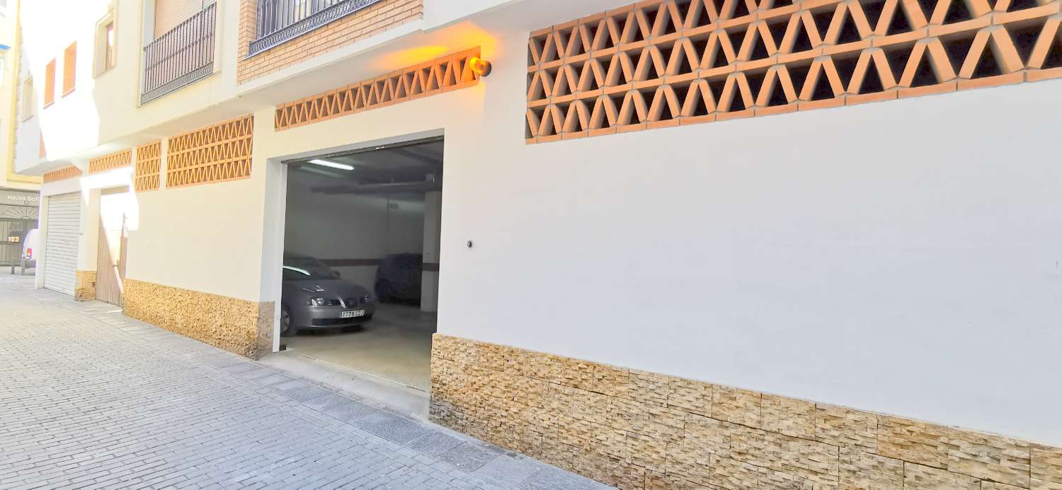 Garaje en alquiler en Centro (Torre del Mar)