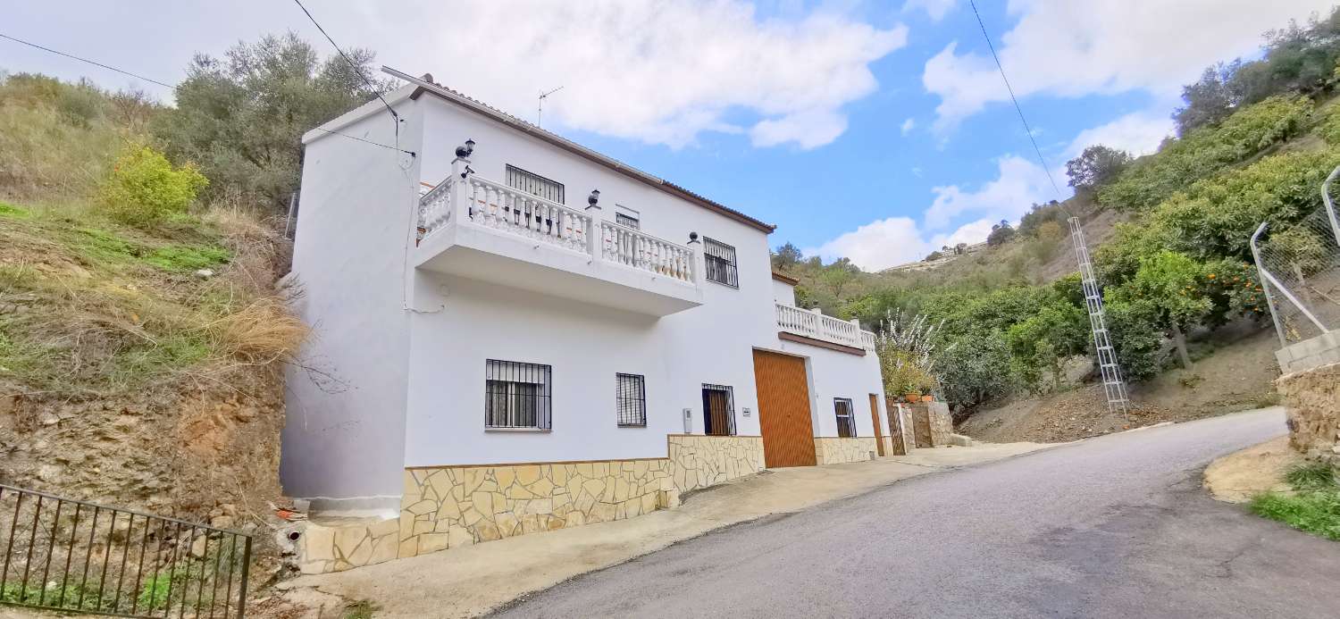 Chalet en venta en Viñuela