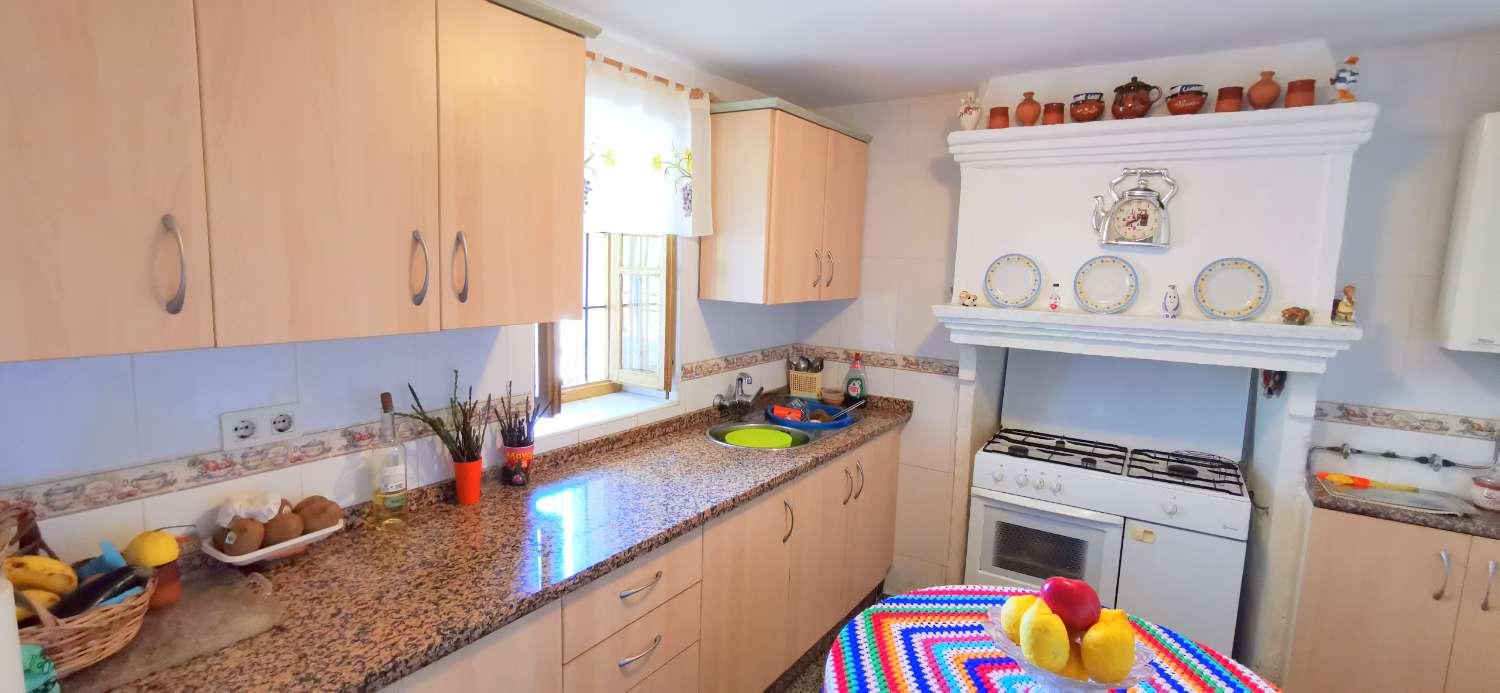 Casa en venta en Alcaucín
