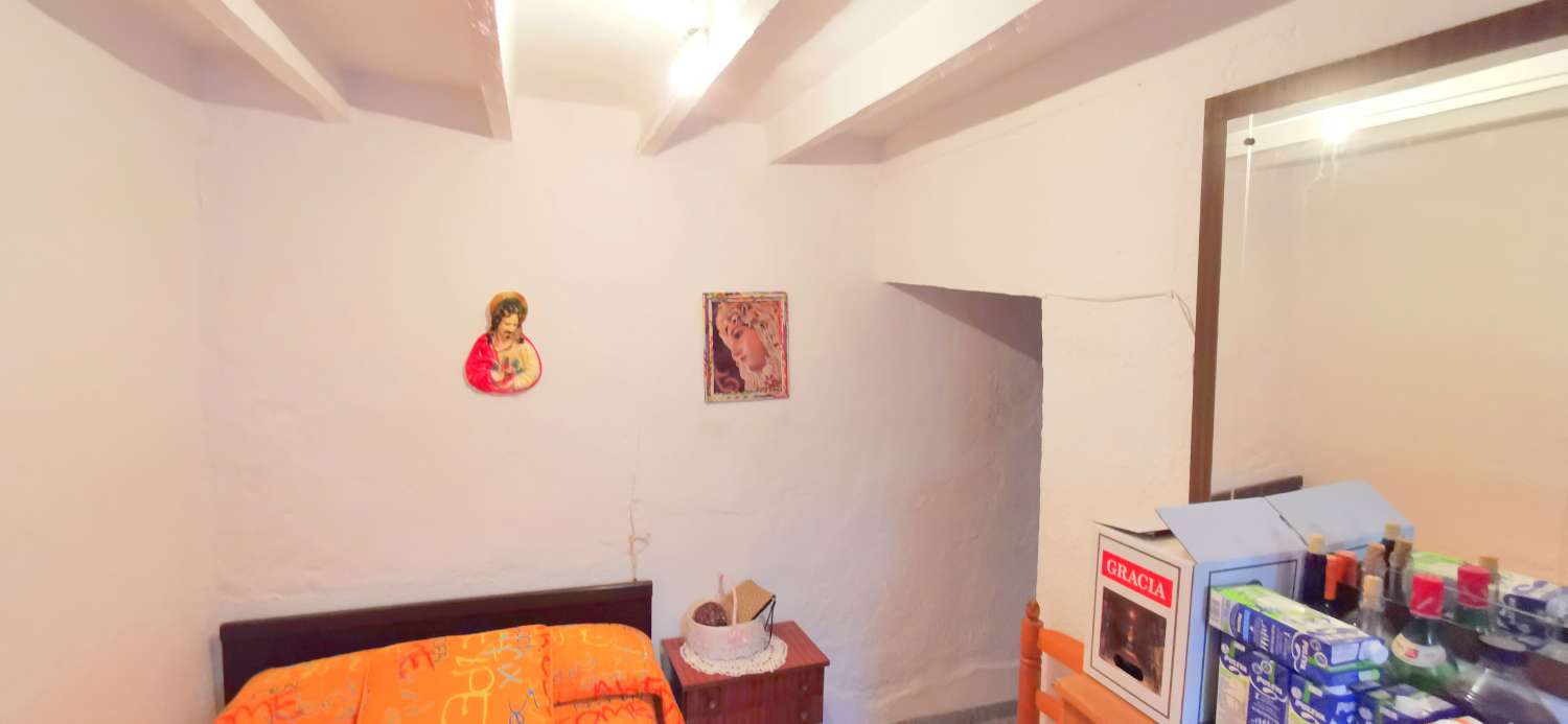 Casa en venta en Alcaucín