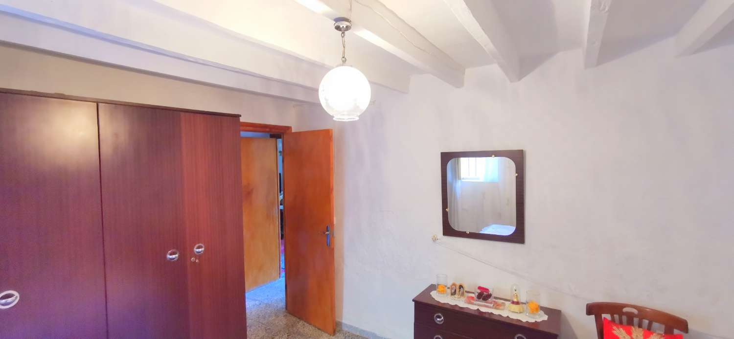 Casa en venta en Alcaucín