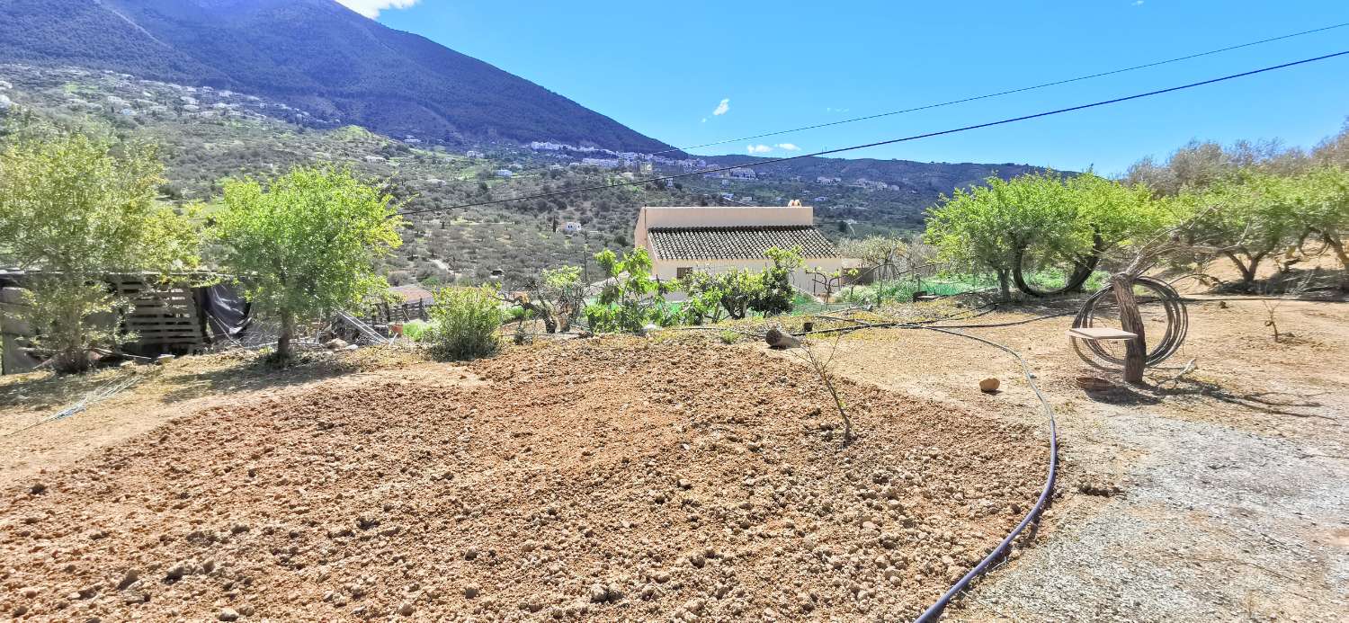 Casa en venta en Alcaucín