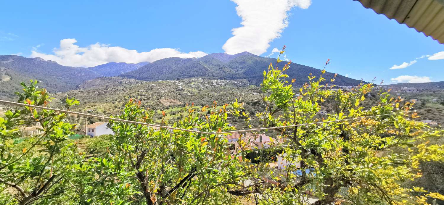Casa en venta en Alcaucín