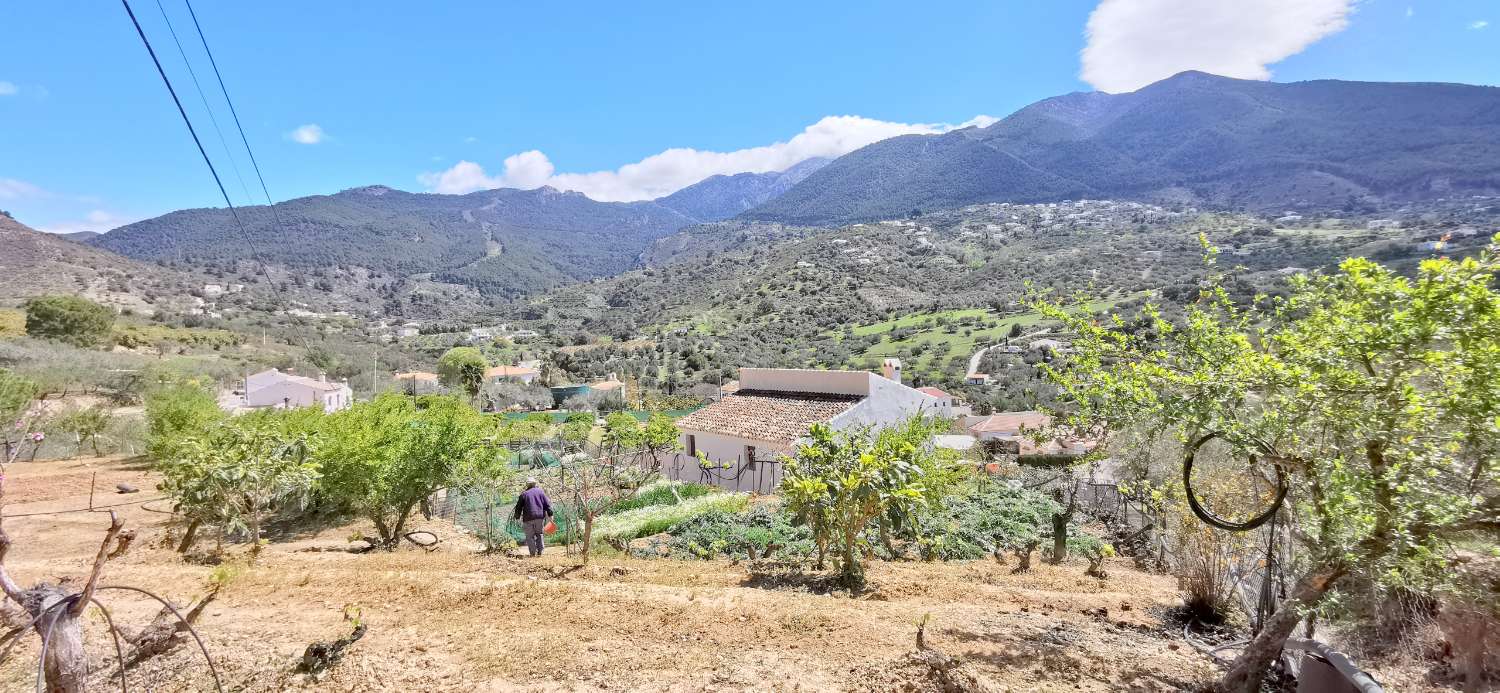 Casa en venta en Alcaucín