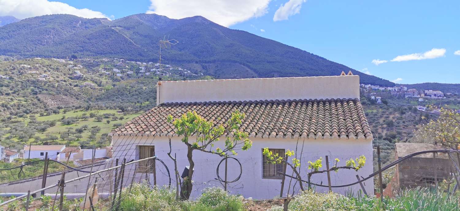 Casa en venta en Alcaucín
