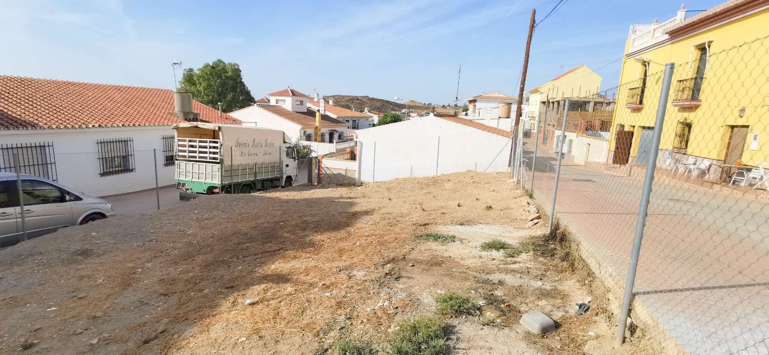 Building area for sale in Almayate