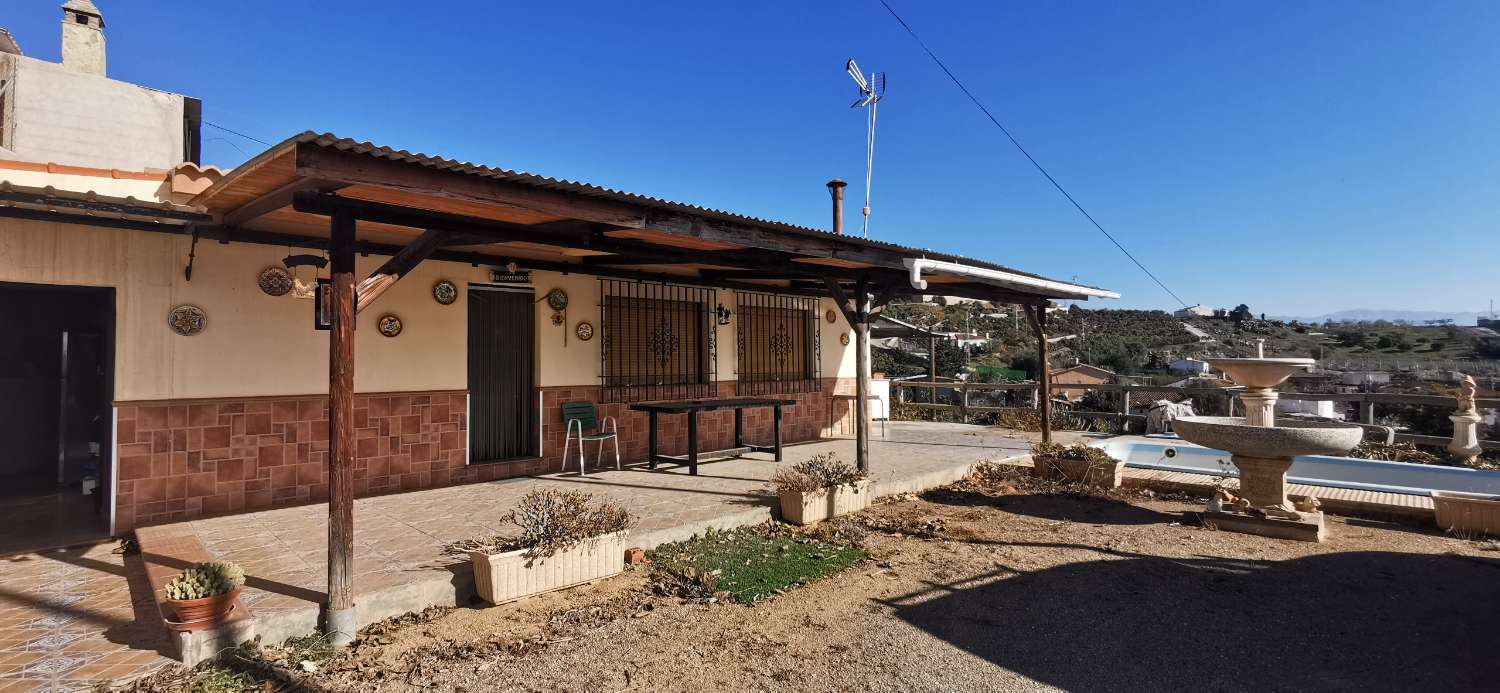 House for sale in Almayate-Alto