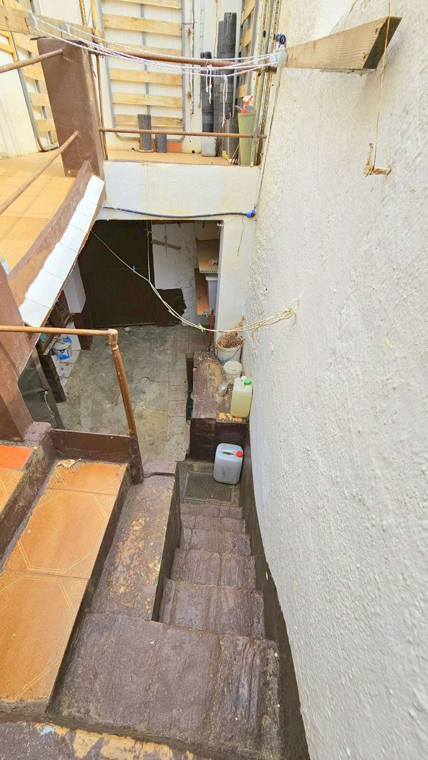 Casa en venta en Benamocarra