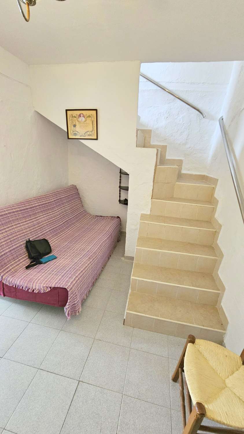 Casa en venta en Benamocarra