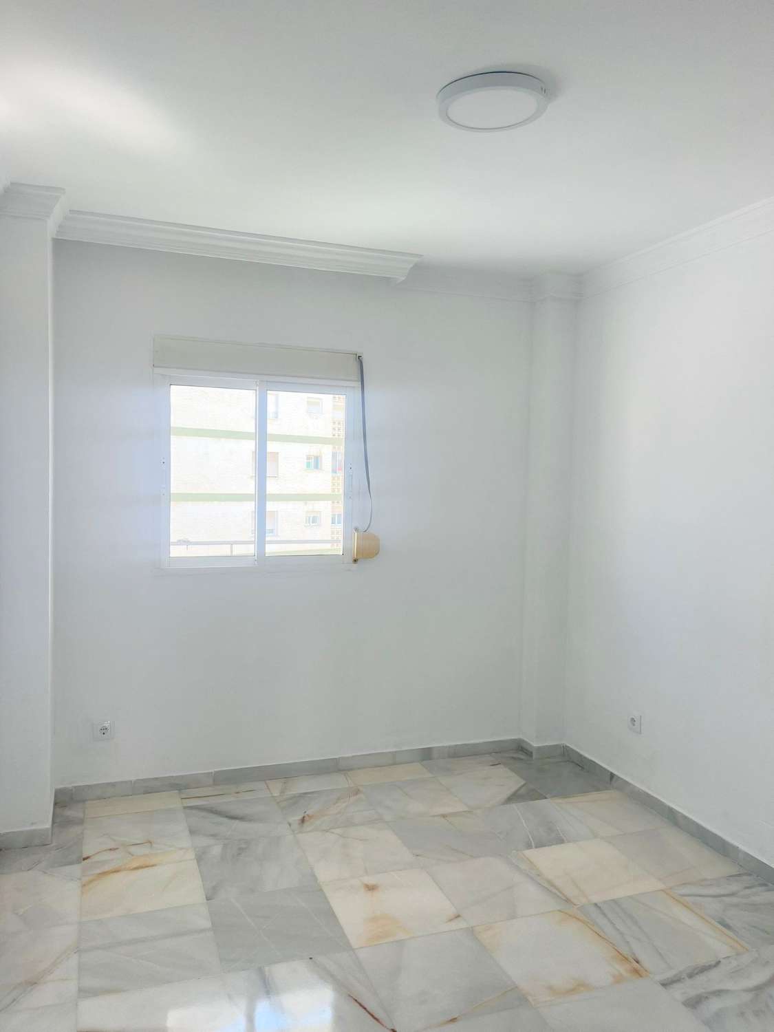 Piso en venta en Paseo Marítimo de Levante (Torre del Mar)