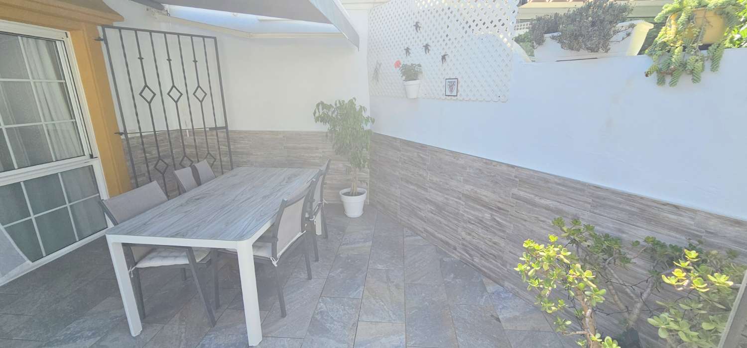 Piso de temporada en Caleta de Vélez