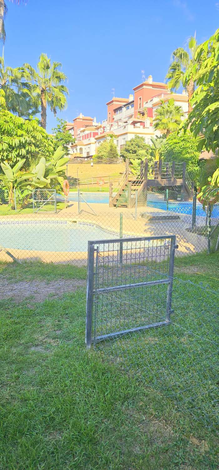 Piso en alquiler en Caleta de Vélez