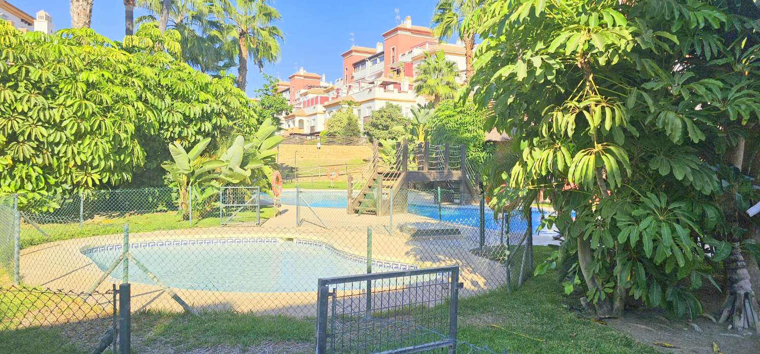 Piso en alquiler en Caleta de Vélez