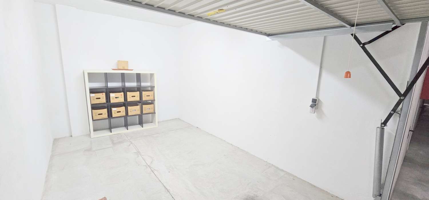 كراج للإيجار في Centro (Torre del Mar)