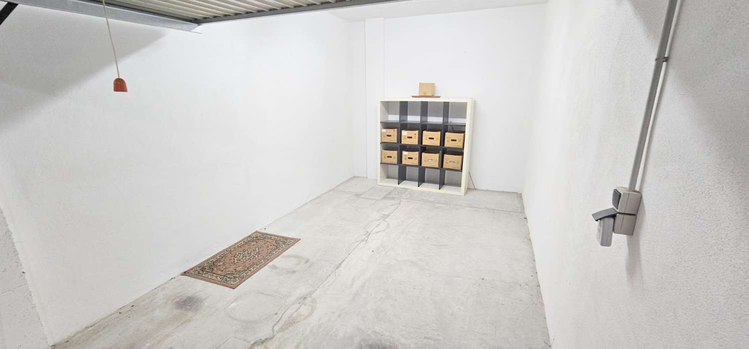 كراج للإيجار في Centro (Torre del Mar)