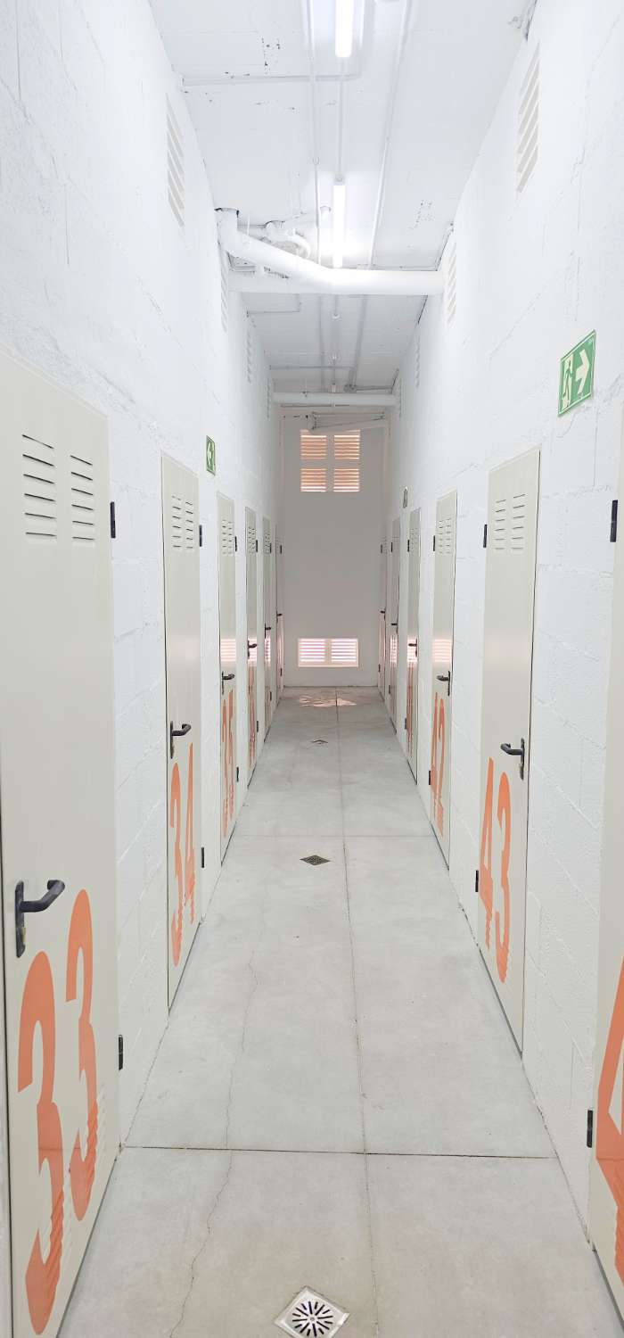 Storeroom v pronájmu in Centro Ciudad - El Carmen (Vélez-Málaga)