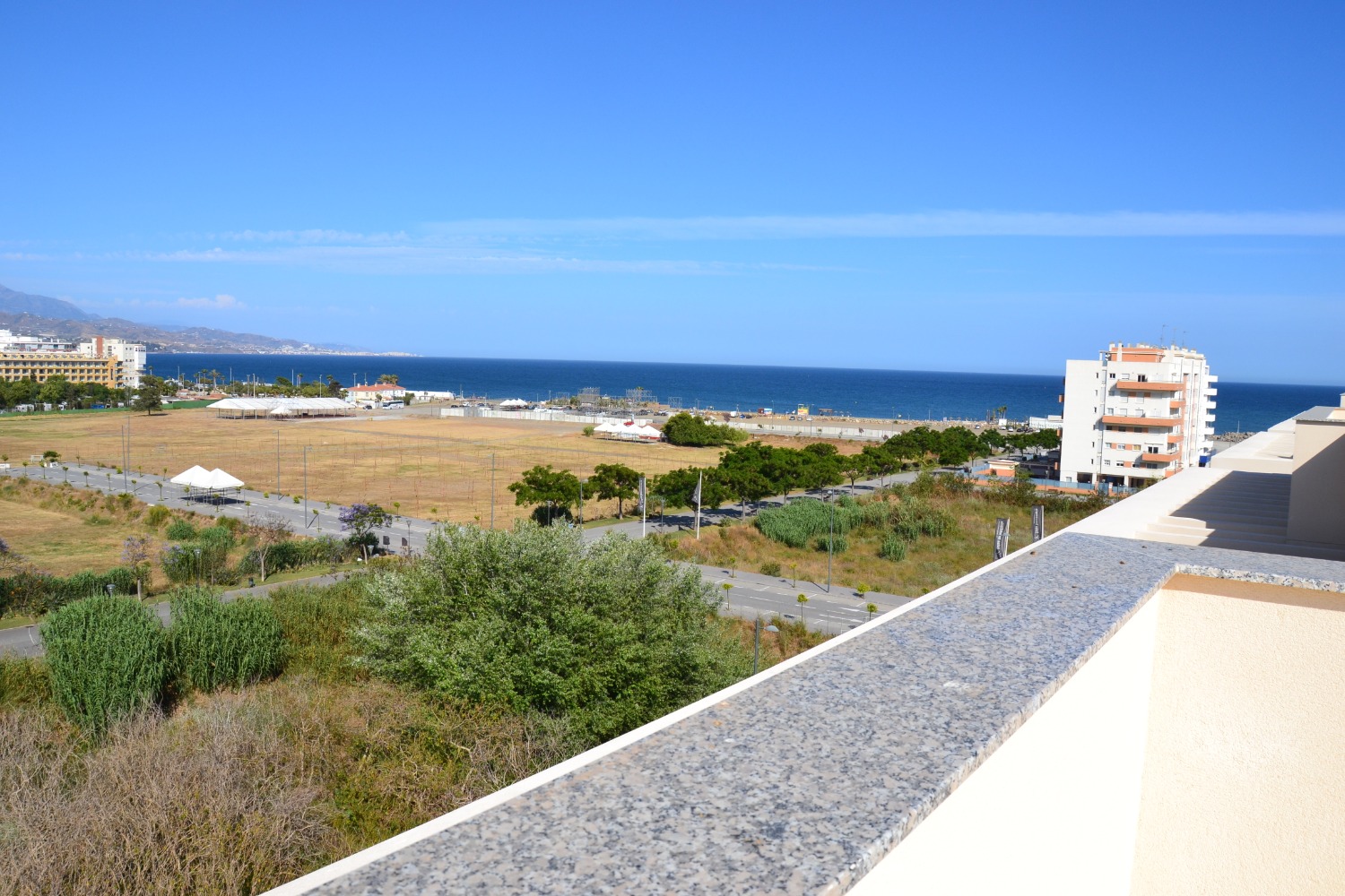 Kattohuoneisto loma Poniente-Faro (Torre del Mar)