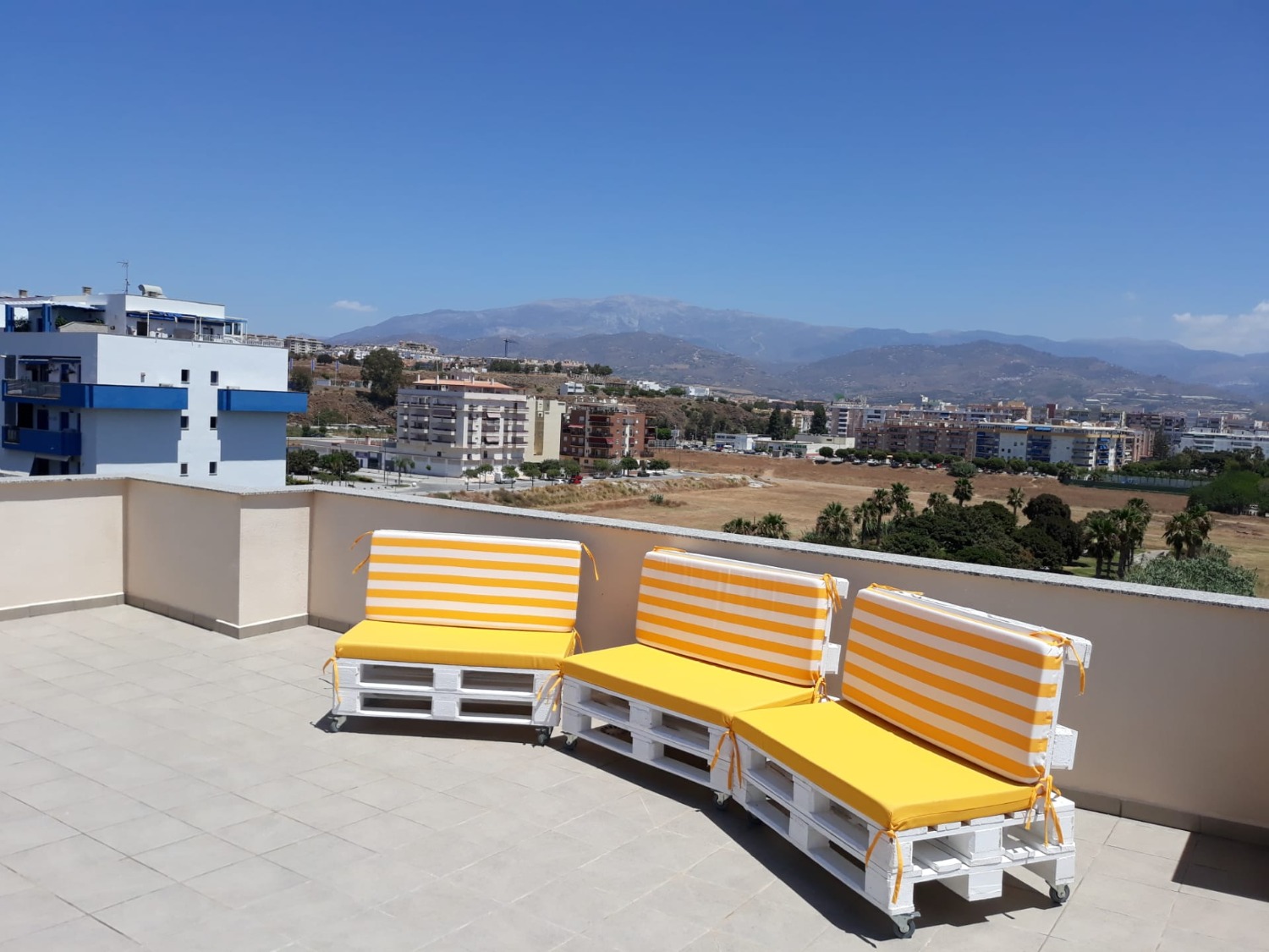 Ático de vacaciones en Poniente-Faro (Torre del Mar)